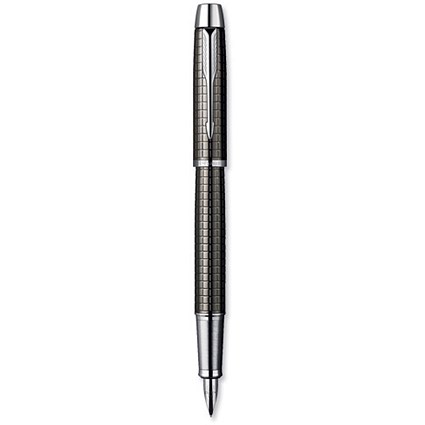 Parker Premium IM Fountain Pen / Chiselled Gunmetal Lacquer and Chrome Trim