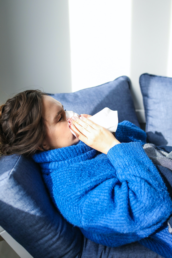 woman with flu in cold and flu season