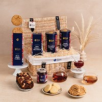 British Hamper Company Classic Afternoon Tea Gift Basket