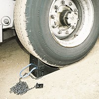 Moulded Rubber Black Wheel Chock Moulded Rubber Black Wheel Chock