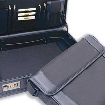 Masters Laptop Attache Case Leather-look for 15in Screen W430xD100xH300mm Black