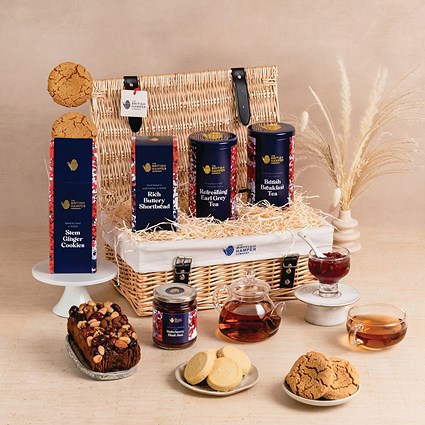British Hamper Company Classic Afternoon Tea Gift Basket
